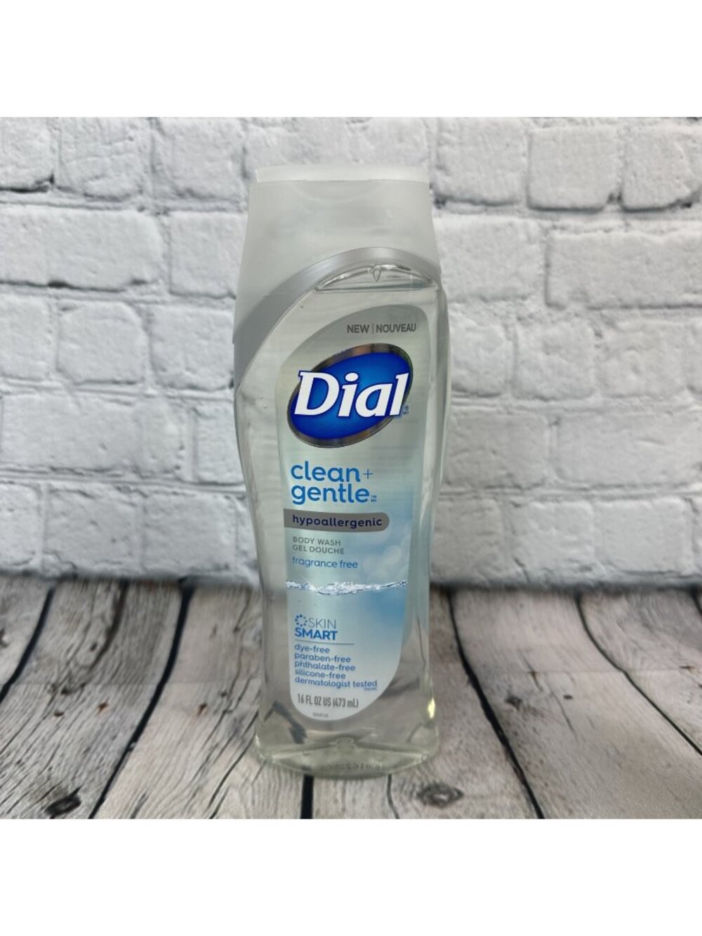 DIAL CLEAN + GENTLE HYPOALLERGENIC BODY WASH FRAGRANCE FREE 16oz Broken Cap